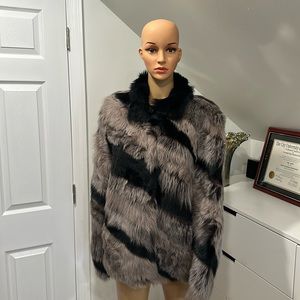 Short reversible fur coat